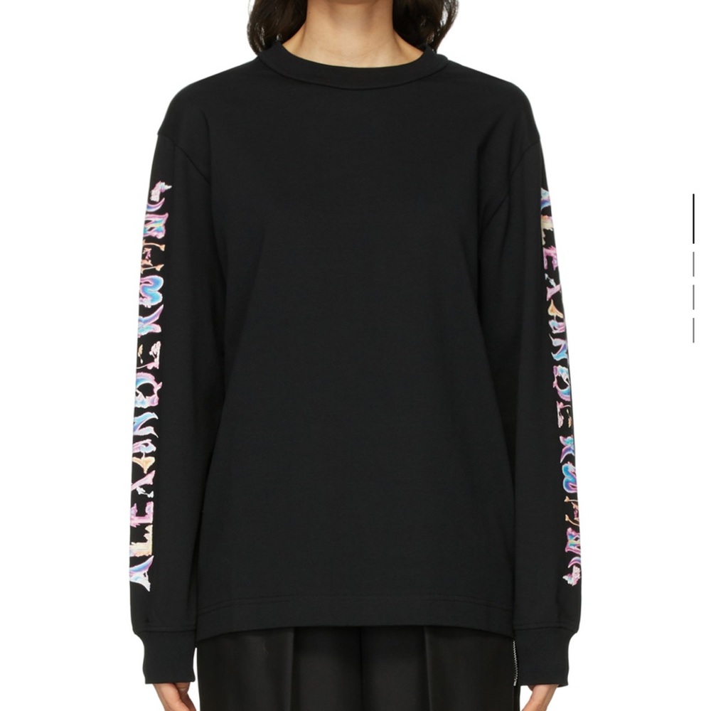 ALEXANDER WANG
Black Logo Calligraphy Long Sleeve T-Shirt